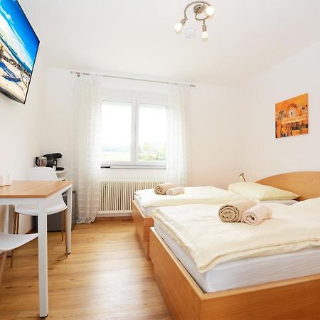 Gemuetliches Apartment In Ruhelage 빌라흐 외부 사진
